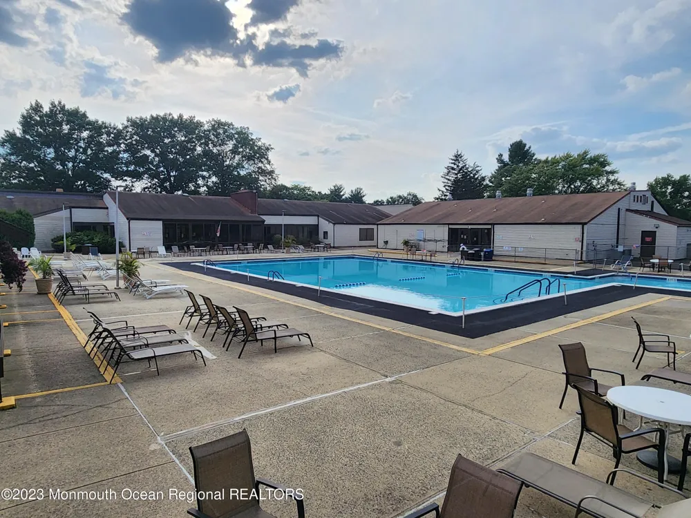 34 Meadow Green Circle #J Manalapan, NJ 07726
