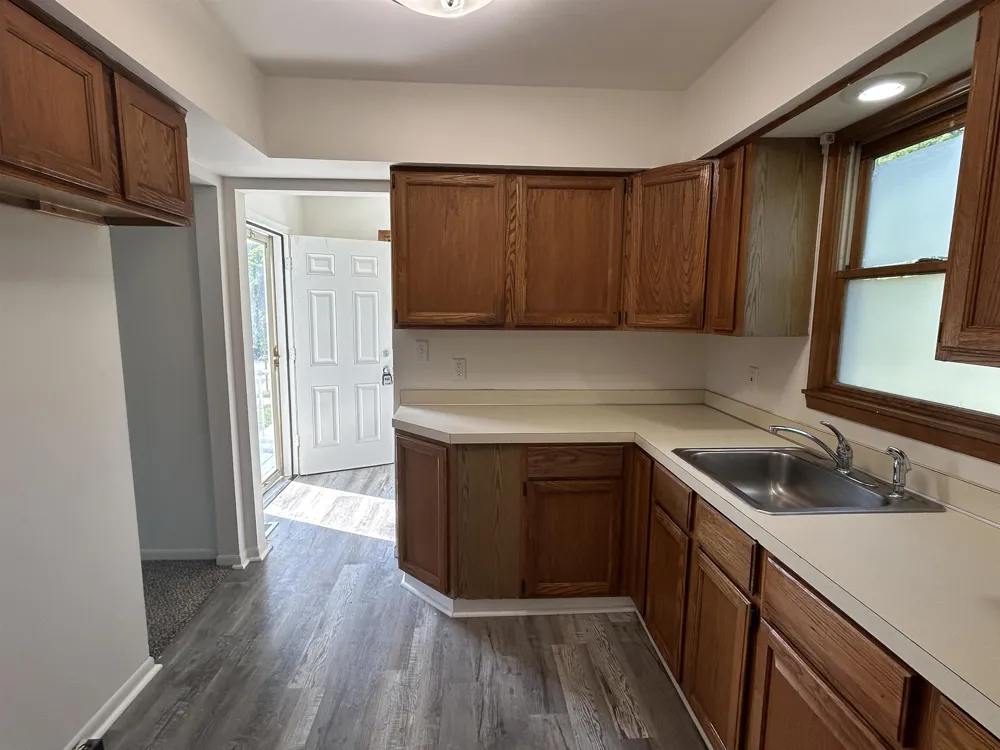 3622 Churchill Avenue Flint City, MI 48506