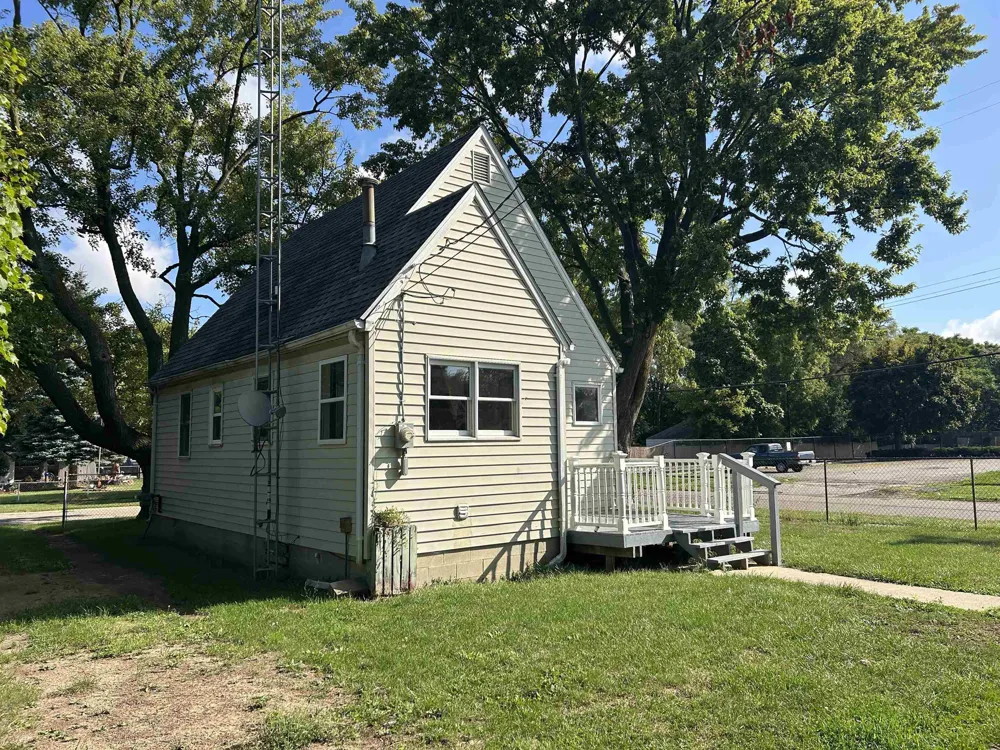 3622 Churchill Avenue Flint City, MI 48506