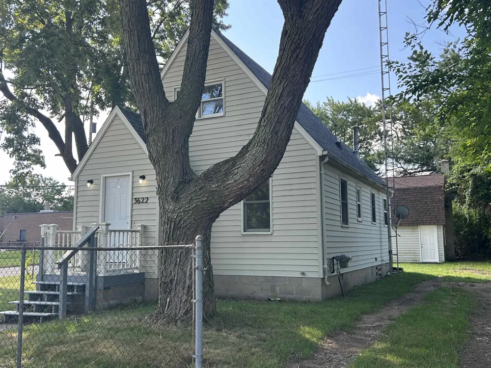 3622 Churchill Avenue Flint City, MI 48506