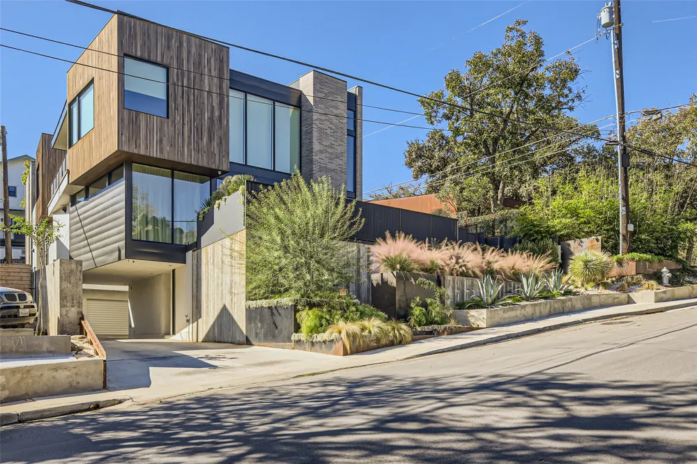 1315 W 9th Street #B Austin, TX 78703