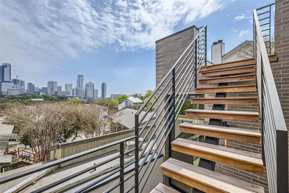 1315 W 9th Street #B Austin, TX 78703