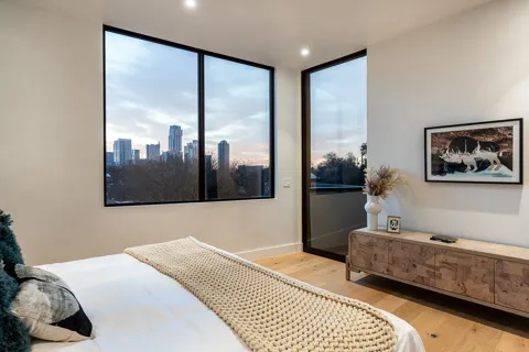 1315 W 9th Street #B