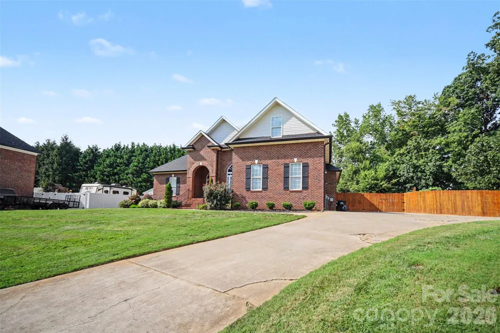 2013 Buckthorn Court Gastonia, NC 28056