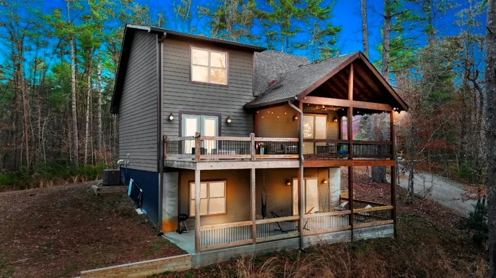 345 Deer Trail Mineral Bluff, GA 30559