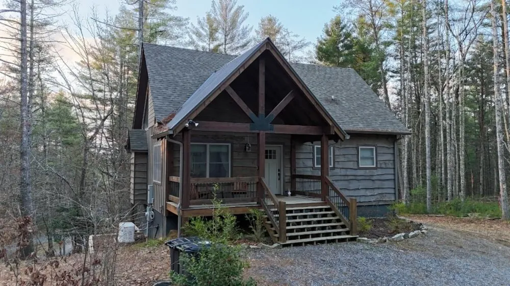 345 Deer Trail Mineral Bluff, GA 30559
