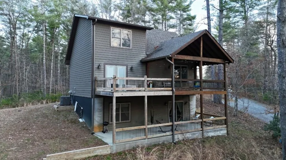 345 Deer Trail Mineral Bluff, GA 30559