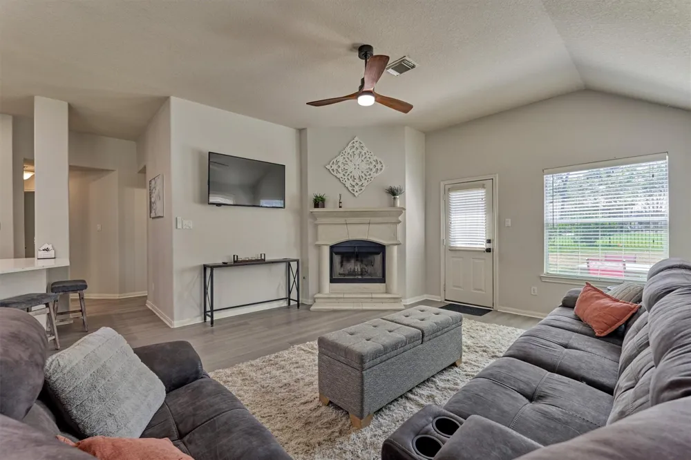 3729 Breckenridge Drive Montgomery, TX 77356