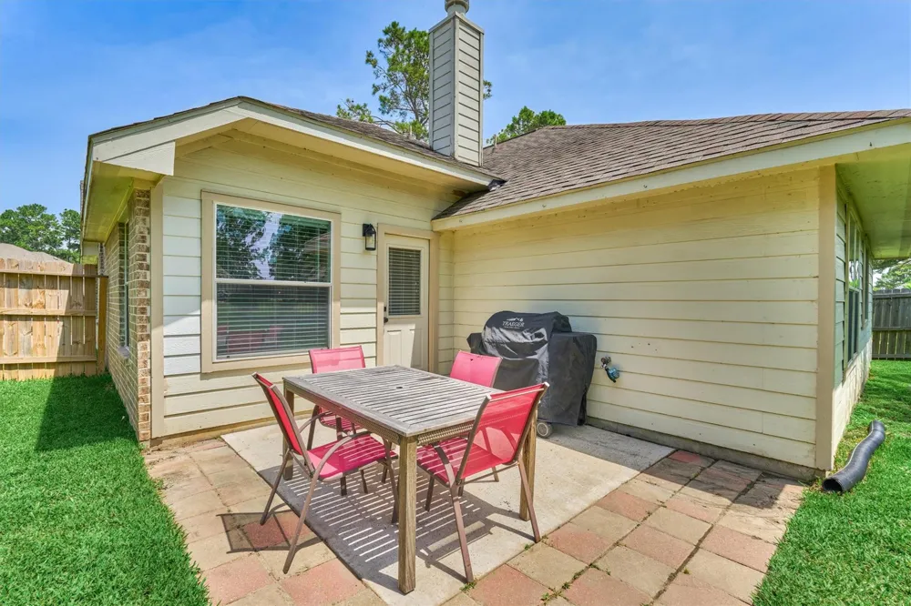 3729 Breckenridge Drive Montgomery, TX 77356