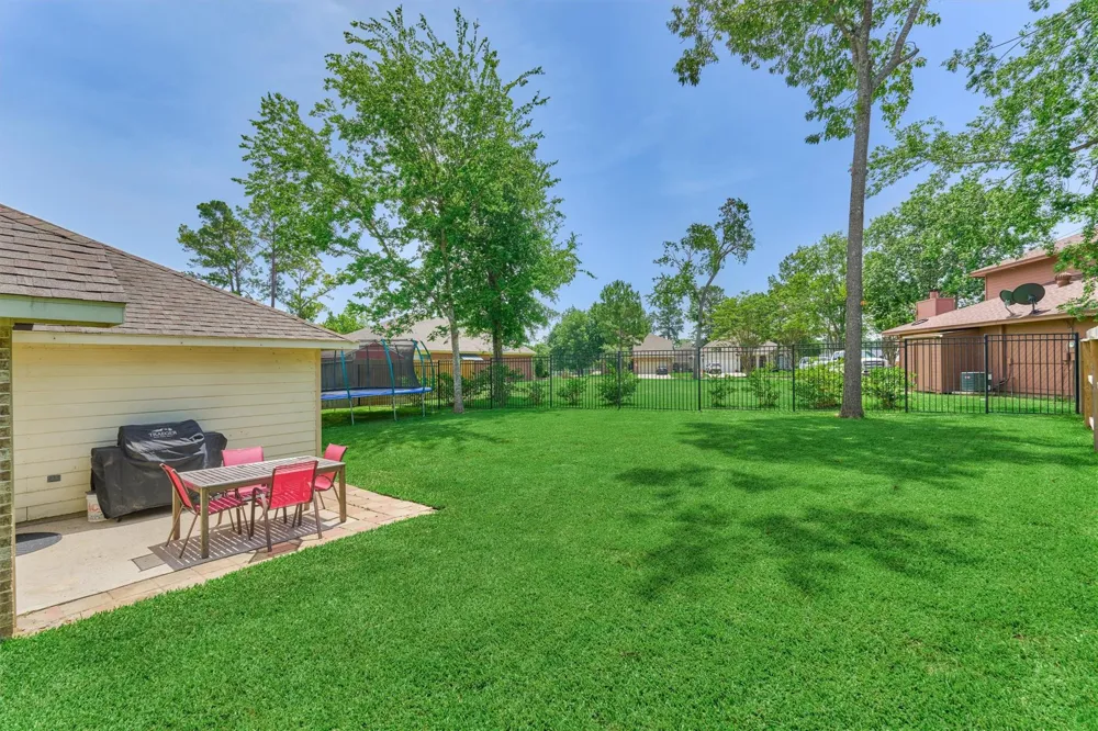 3729 Breckenridge Drive Montgomery, TX 77356