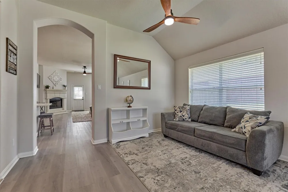 3729 Breckenridge Drive Montgomery, TX 77356