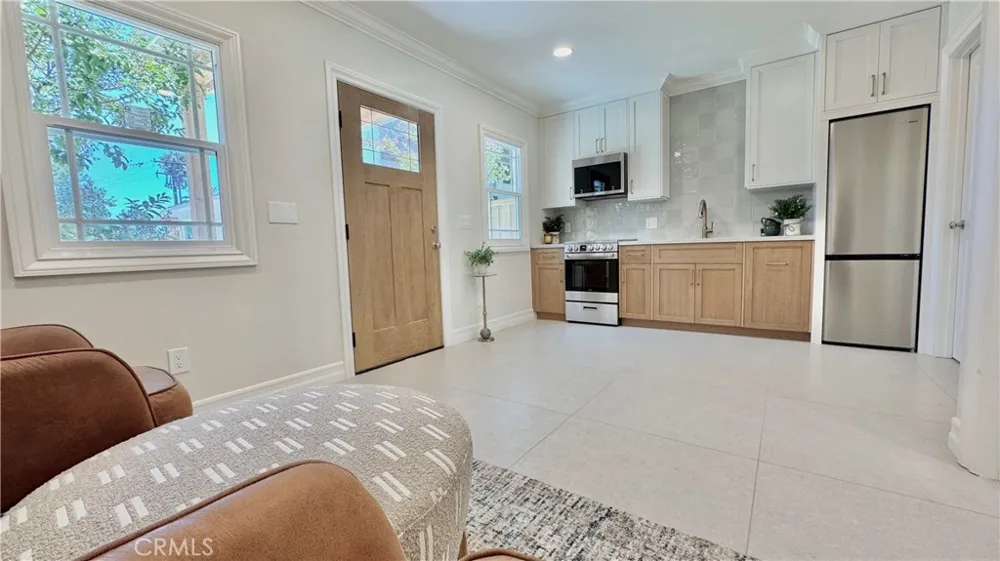 5713 E Wardlow Long Beach, CA 90808