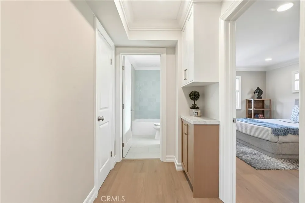5713 E Wardlow Long Beach, CA 90808