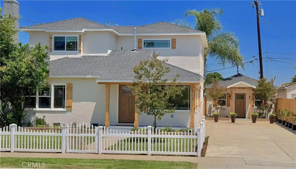5713 E Wardlow Long Beach, CA 90808