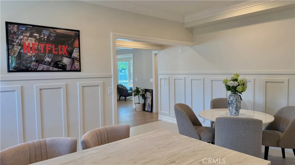 5713 E Wardlow Long Beach, CA 90808