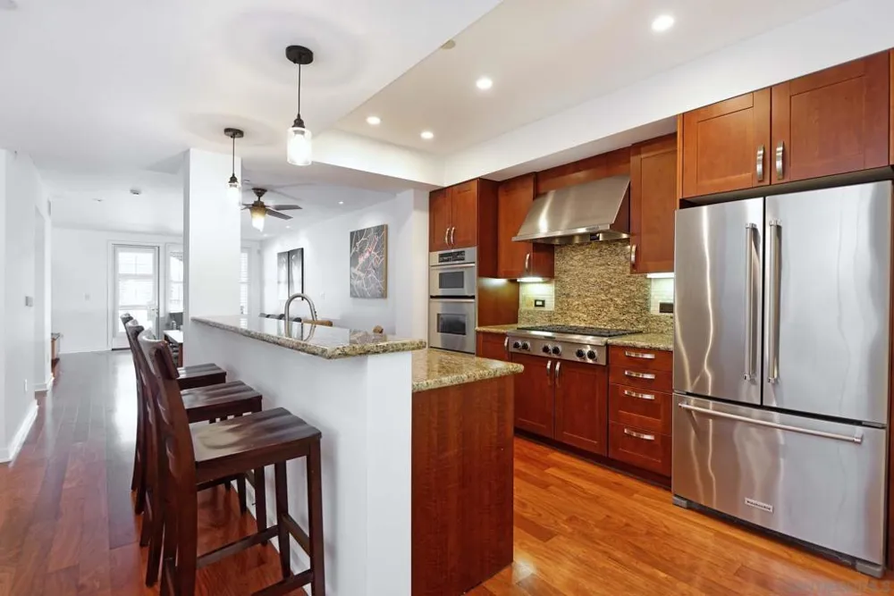 5440 La Jolla Blvd #E103 La Jolla, CA 92037
