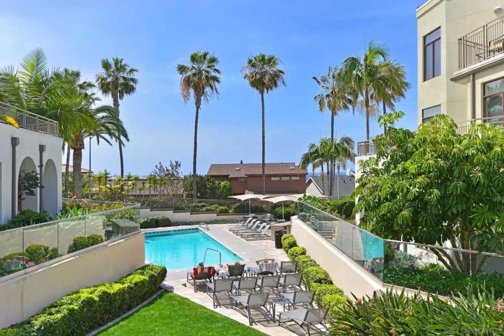 5440 La Jolla Blvd #E103 La Jolla, CA 92037