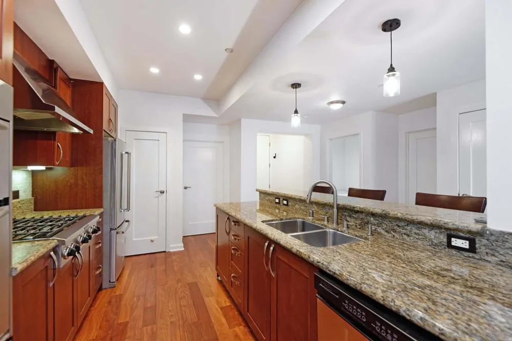 5440 La Jolla Blvd #E103 La Jolla, CA 92037