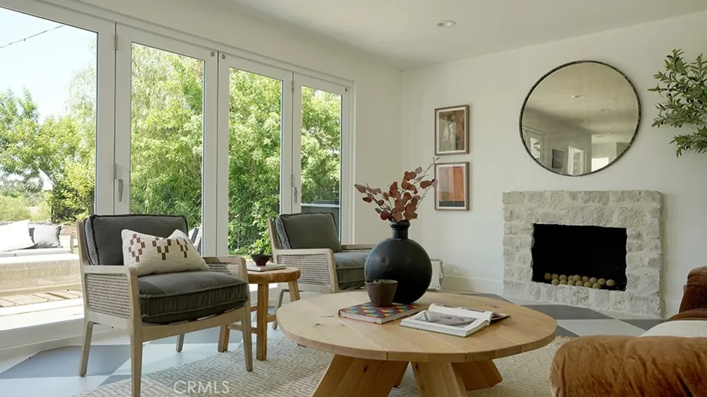 361 S Yorkshire Anaheim, CA 92808