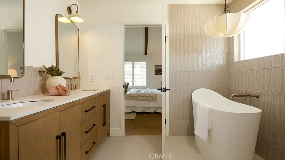 361 S Yorkshire Anaheim, CA 92808