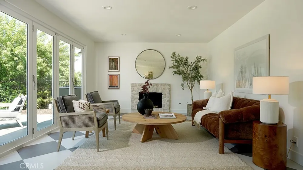 361 S Yorkshire Anaheim, CA 92808