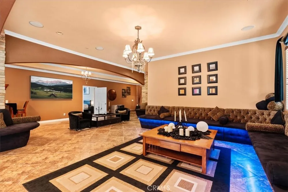 2810 Countrywood Lane West Covina, CA 91791