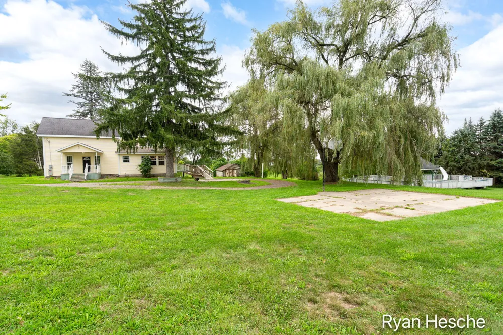 3681 Sayles Road Ionia, MI 48846