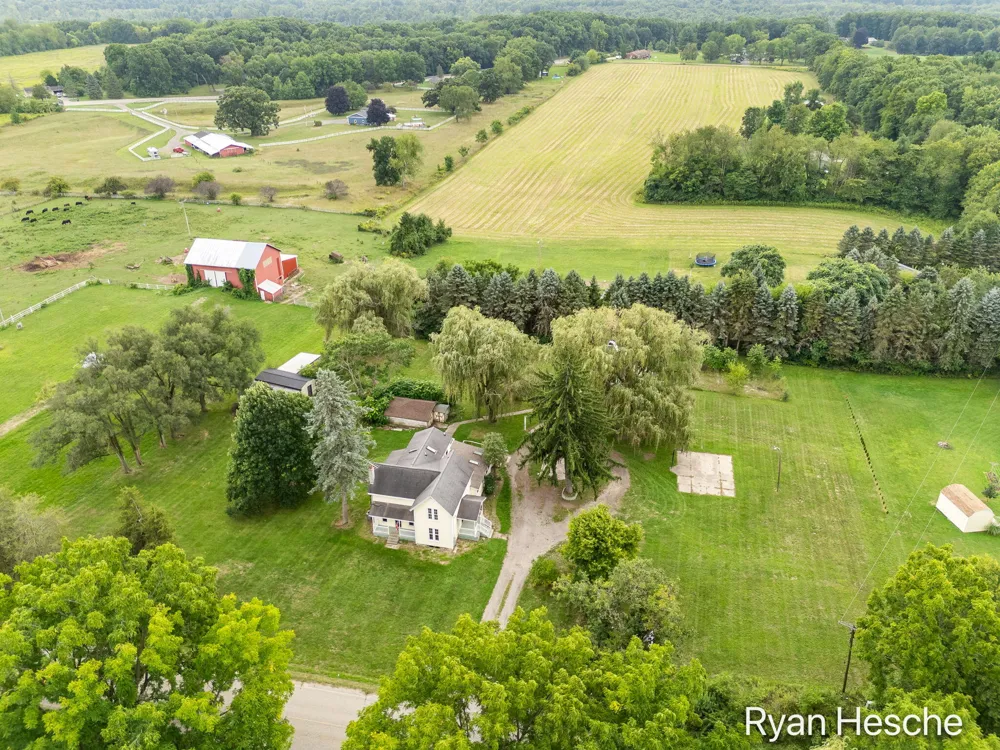 3681 Sayles Road Ionia, MI 48846