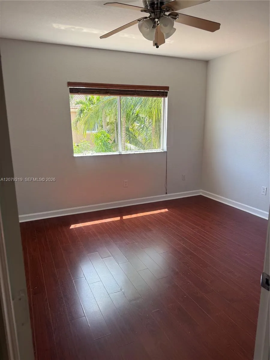 21467 SW 86th Pl Cutler Bay, FL 33189