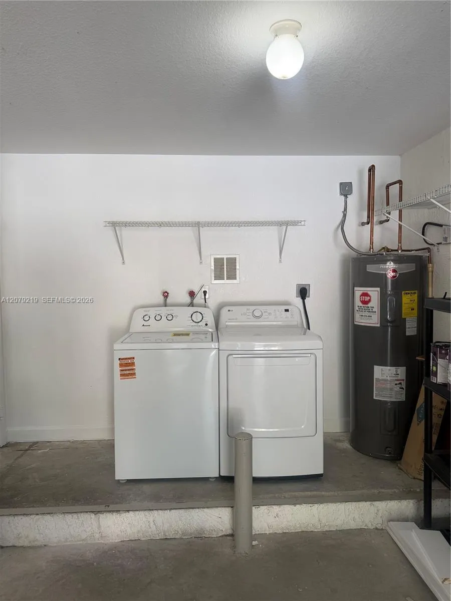 21467 SW 86th Pl Cutler Bay, FL 33189