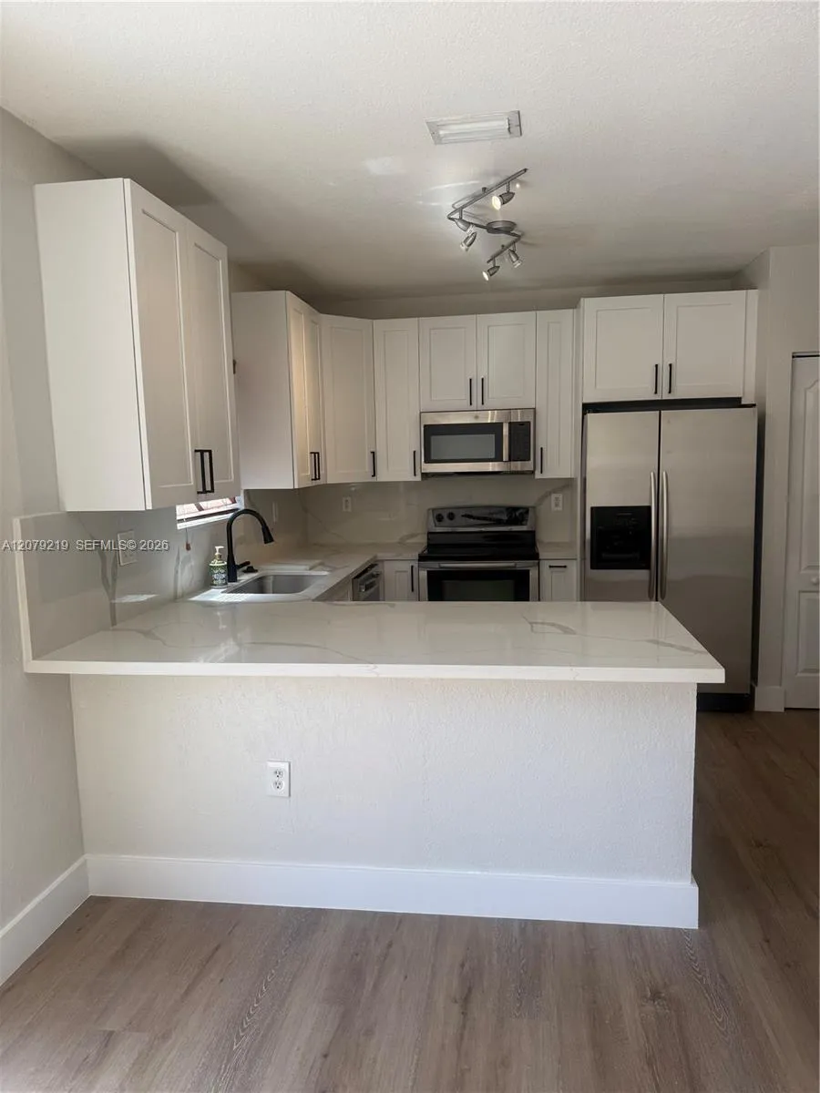 21467 SW 86th Pl Cutler Bay, FL 33189