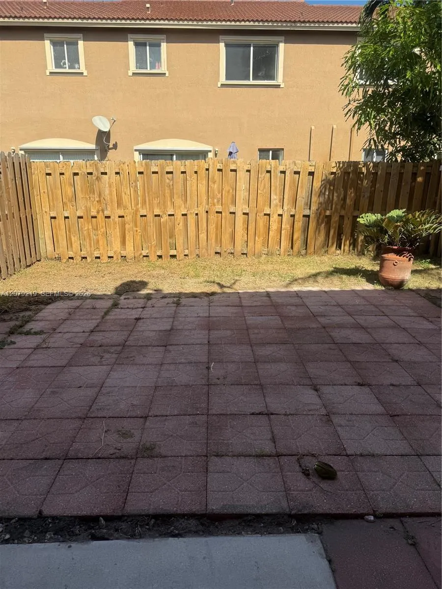 21467 SW 86th Pl Cutler Bay, FL 33189