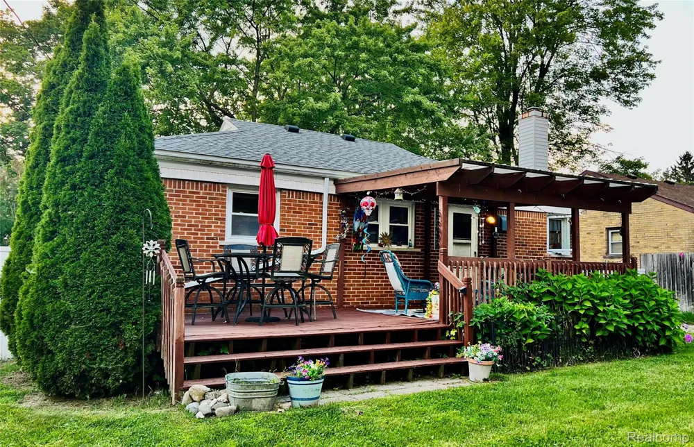 2520 Barstow Road Lansing City, MI 48906