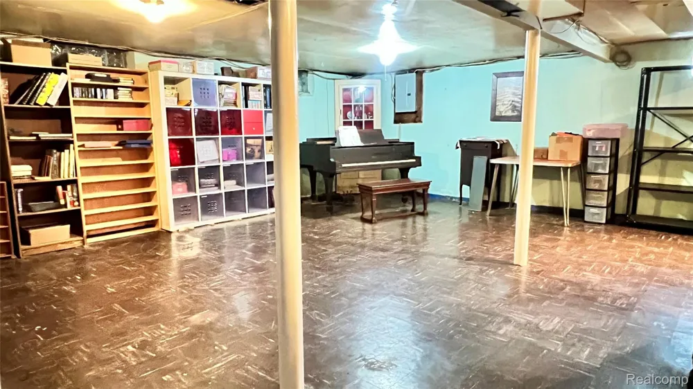 2520 Barstow Road Lansing City, MI 48906
