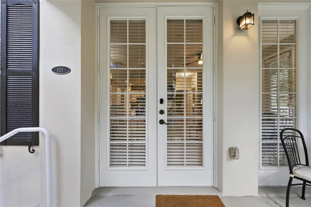 1674 LAKEMONT AVENUE #101 Orlando, FL 32814