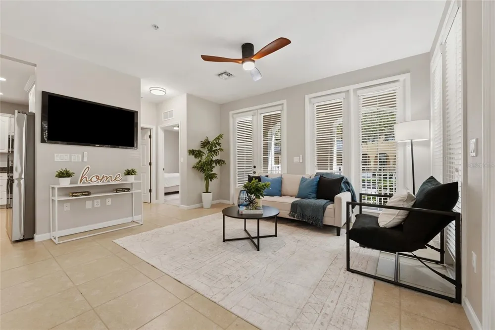 1674 LAKEMONT AVENUE #101 Orlando, FL 32814