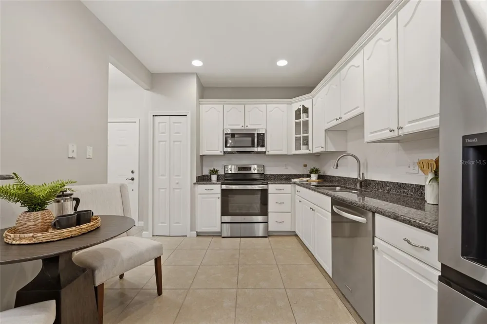 1674 LAKEMONT AVENUE #101 Orlando, FL 32814