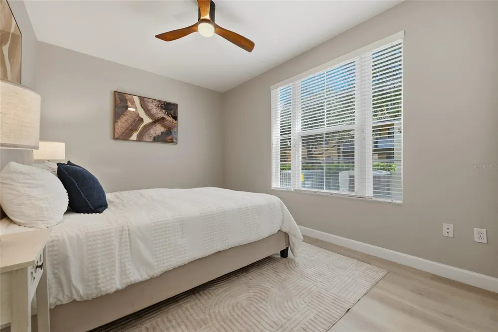 1674 LAKEMONT AVENUE #101 Orlando, FL 32814