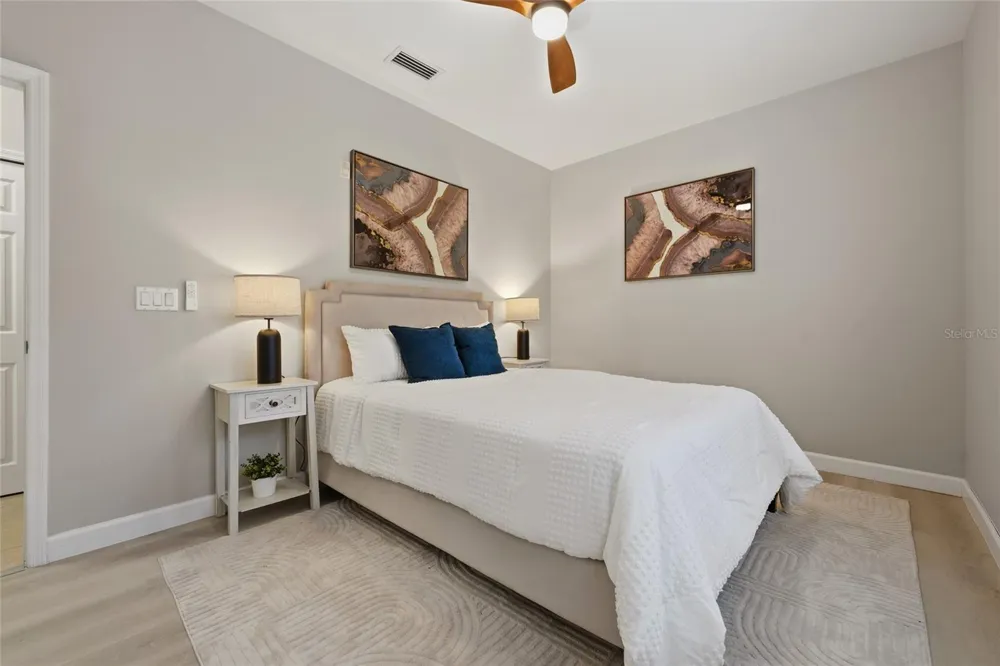 1674 LAKEMONT AVENUE #101 Orlando, FL 32814