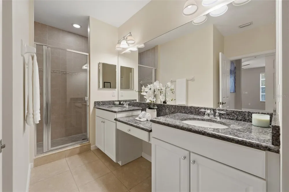 1674 LAKEMONT AVENUE #101 Orlando, FL 32814