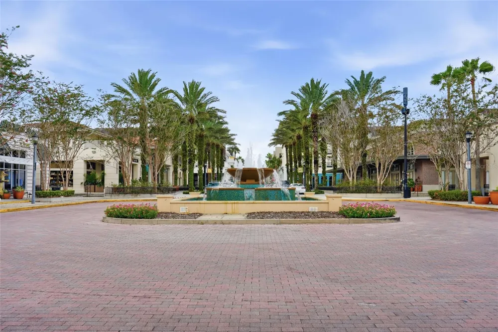 1674 LAKEMONT AVENUE #101 Orlando, FL 32814