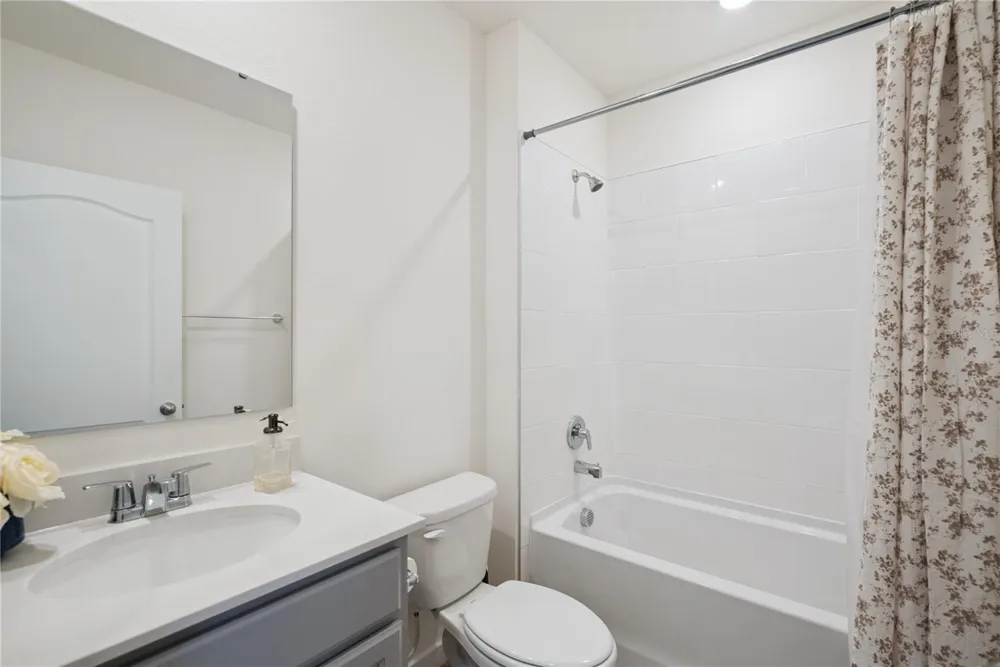 3918 ROYAL AZALEA WAY Sanford, FL 32773