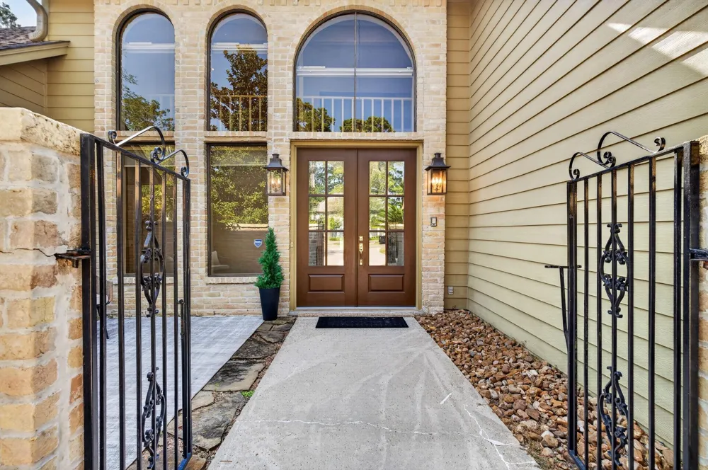 589 Brandon Road Conroe, TX 77302