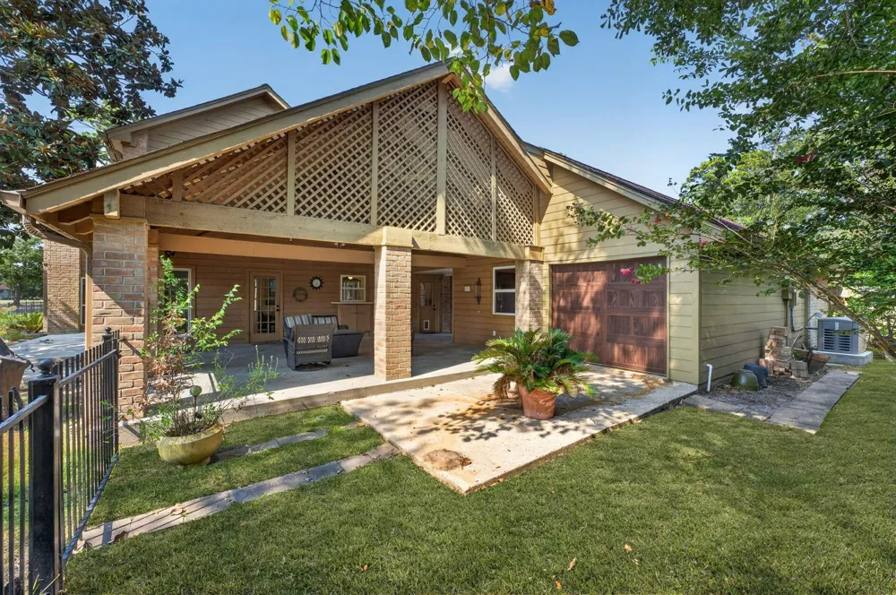 589 Brandon Road Conroe, TX 77302