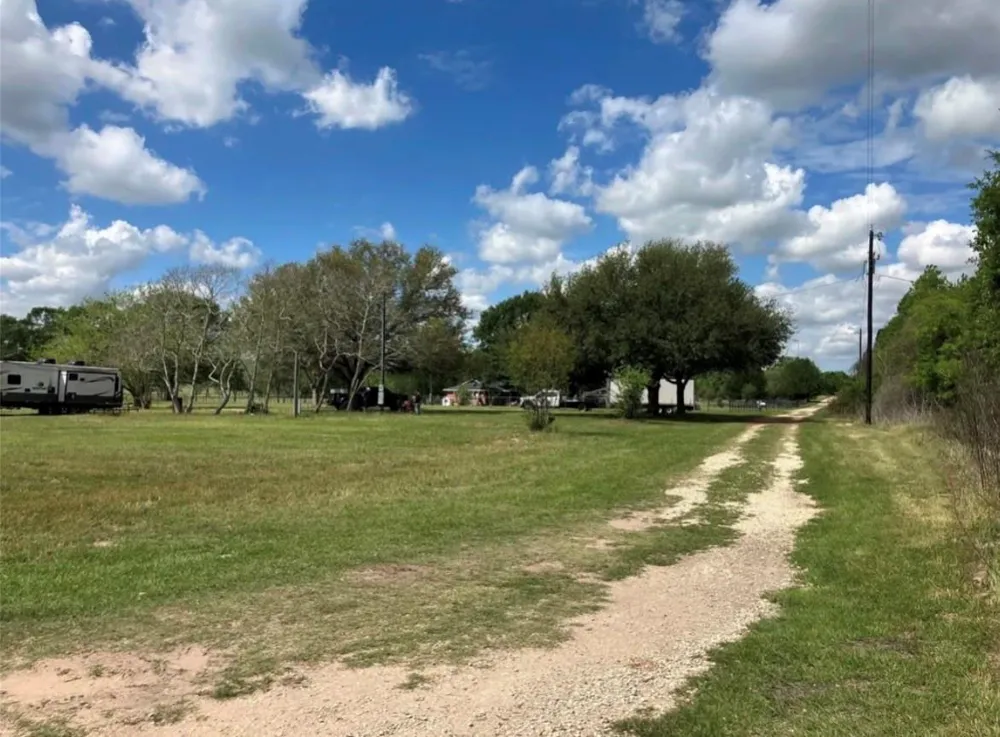10250 Jenny Lynn Lane Chappell Hill, TX 77426