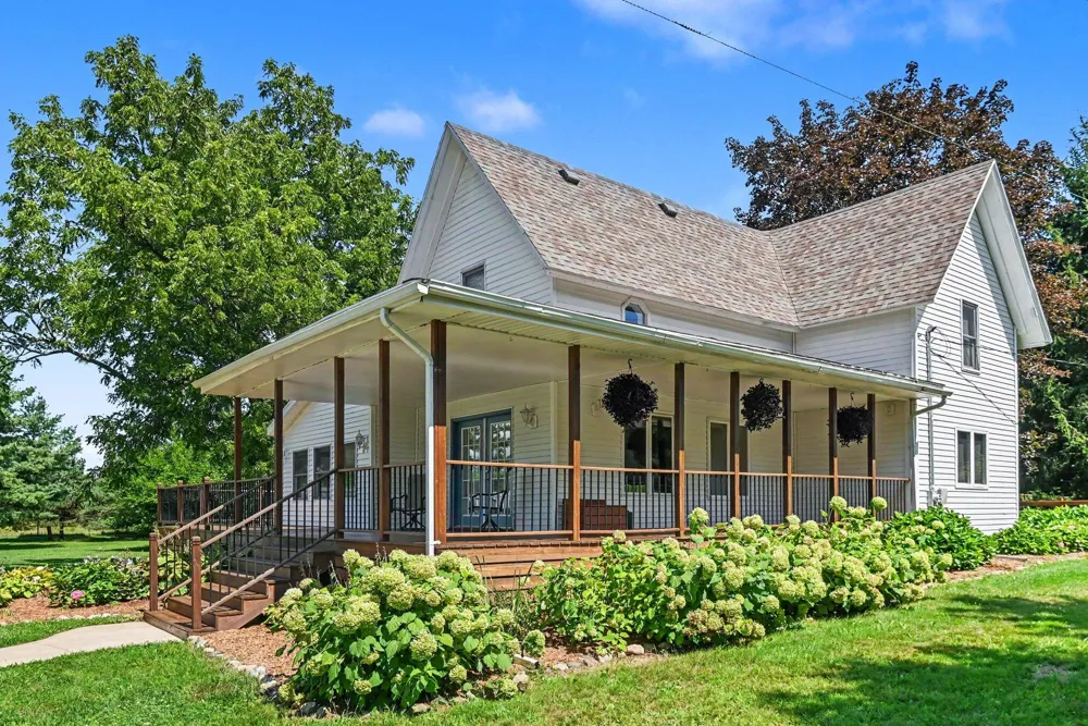 45054 County Road 380 Bloomingdale, MI 49026