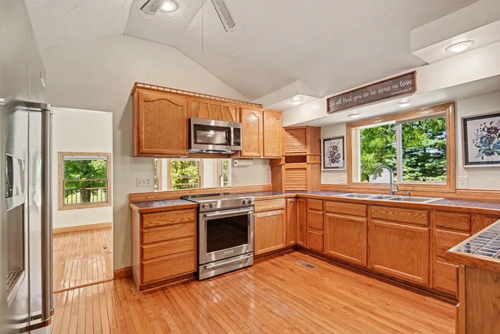 45054 County Road 380 Bloomingdale, MI 49026