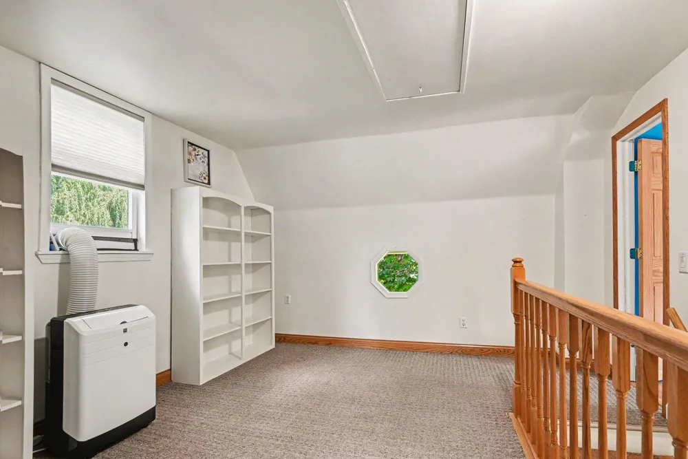 45054 County Road 380 Bloomingdale, MI 49026