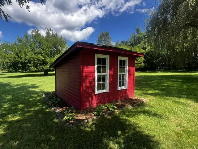 45054 County Road 380 Bloomingdale, MI 49026
