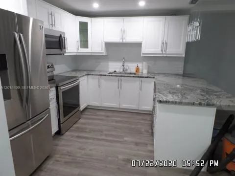 1600 S Ocean Dr #18D